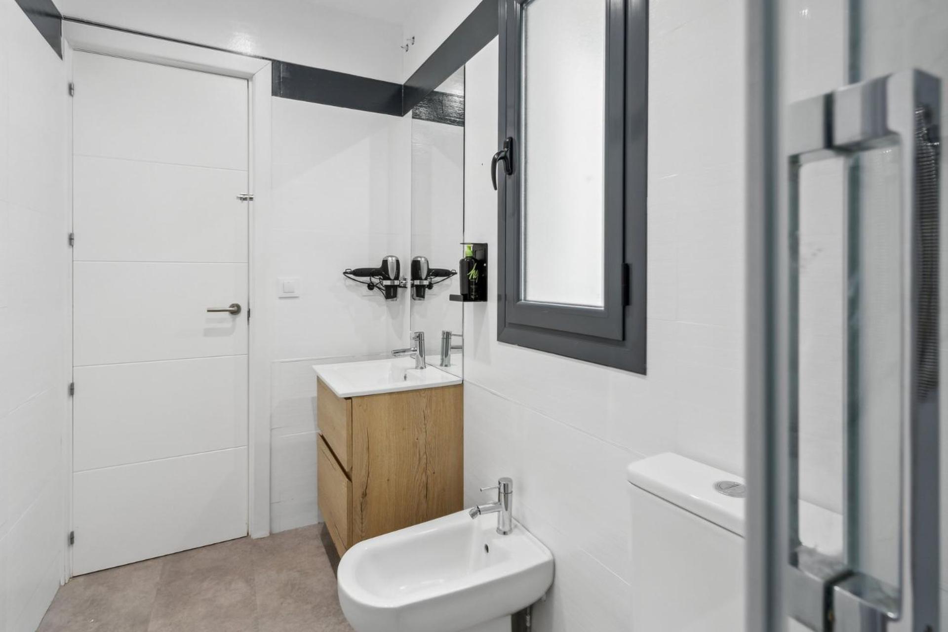Limehome Madrid Calle De La Paloma Pokoj fotografie